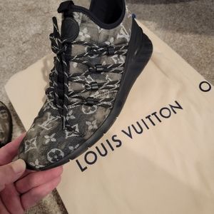 Louis Vuitton size 7